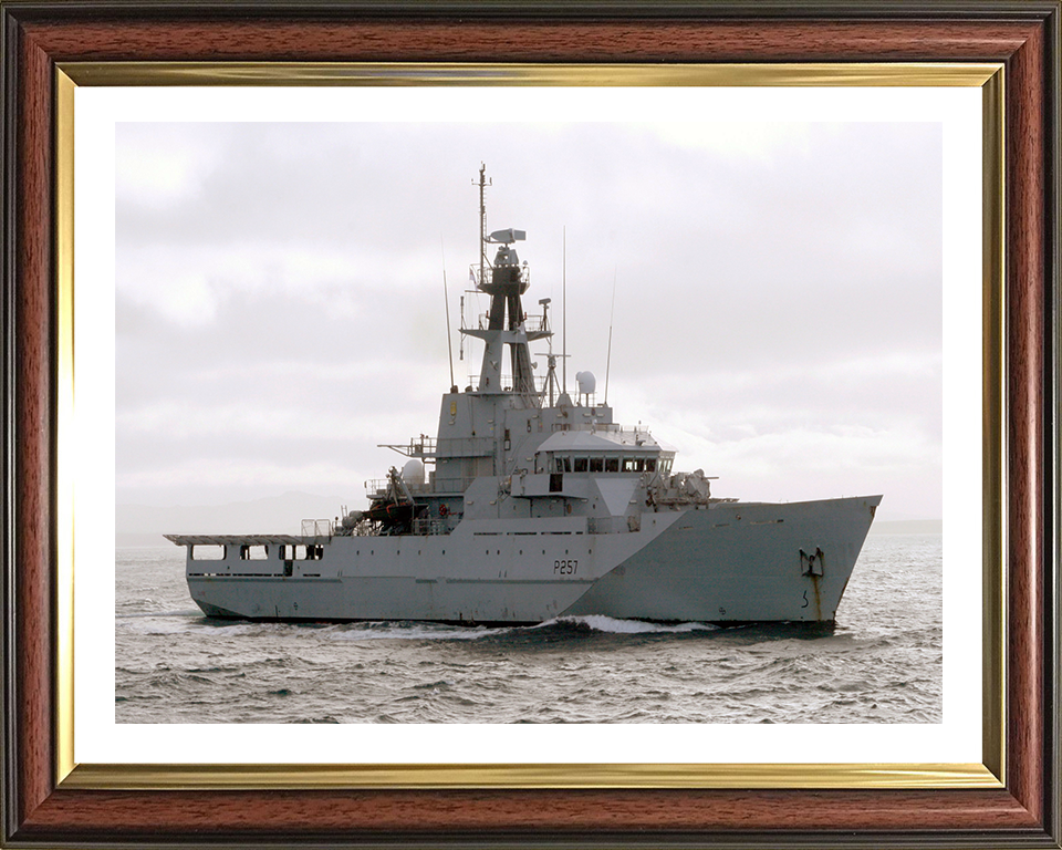 HMS Clyde P257 | Photo Print | Framed Print | River Class | Patrol Vessel | Royal Navy Hampshire Prints