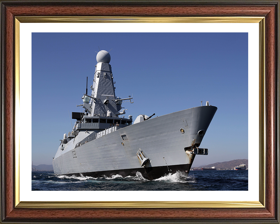 HMS Daring (D32) Photo Print - Low Starboard View - Royal Navy Type 45 Destroyer Hampshire Prints 10 x 8 Classic Frame Yes