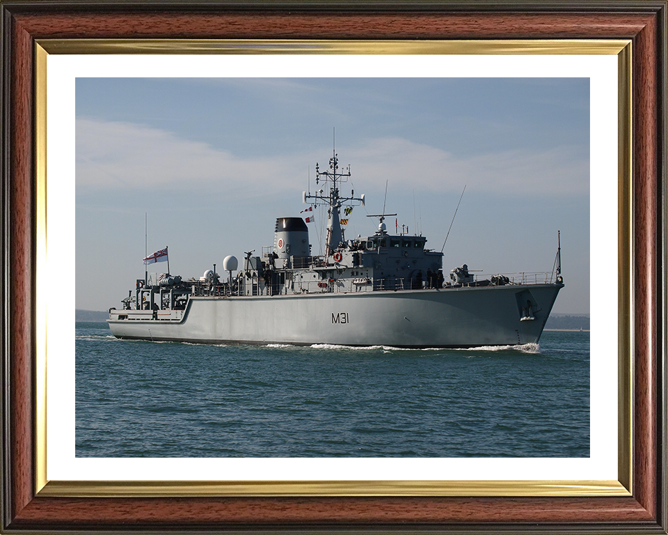 HMS Cattistock M31 Royal Navy Hunt class mine hunter Photo Print or Framed Print - Hampshire Prints