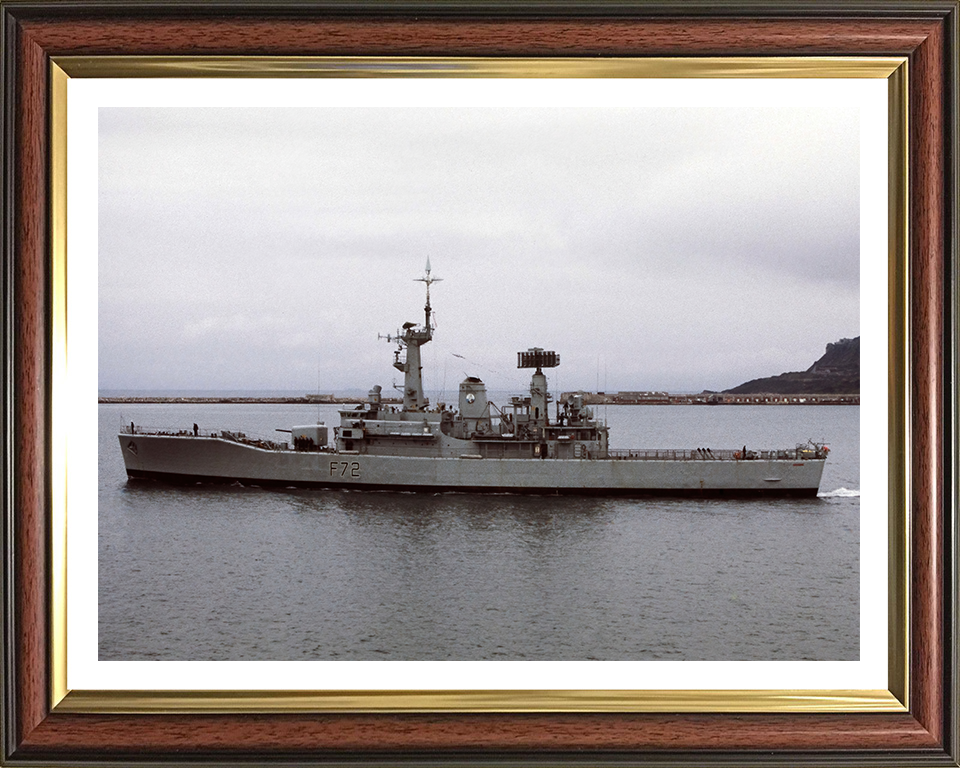 HMS Ariadne F72 | Photo Print | Framed Print | Leander Class | Frigate | Royal Navy Hampshire Prints