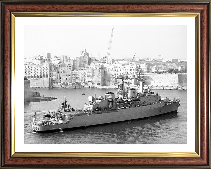 HMS Devonshire D02 | Photo Print | Framed Print | County Class | Destroyer | Royal Navy Hampshire Prints