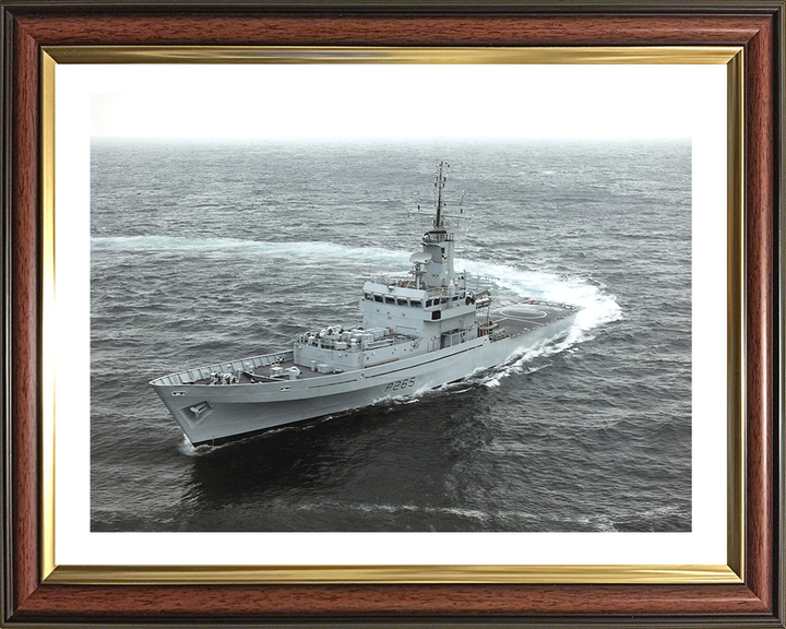 HMS Dumbarton Castle P265 Royal Navy Castle class patrol vessel Photo Print or Framed Print - Hampshire Prints