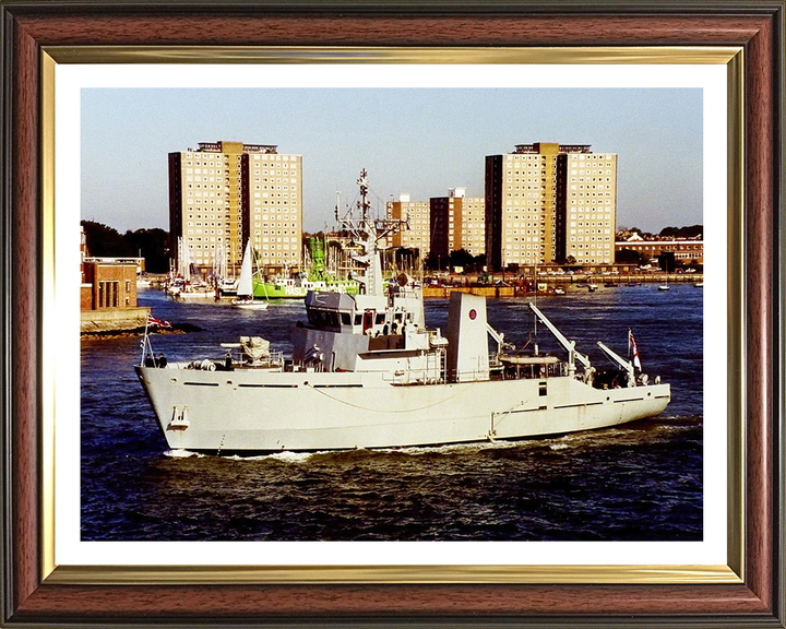 HMS Blackwater M2008 Royal Navy River class minesweeper Photo Print or Framed Print - Hampshire Prints