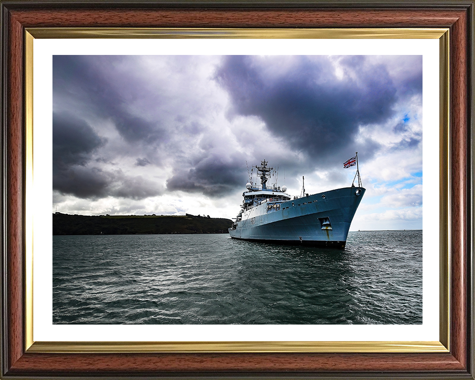 HMS Echo H87 | Photo Print | Framed Print | Echo Class | Survey Vessel | Royal Navy Hampshire Prints
