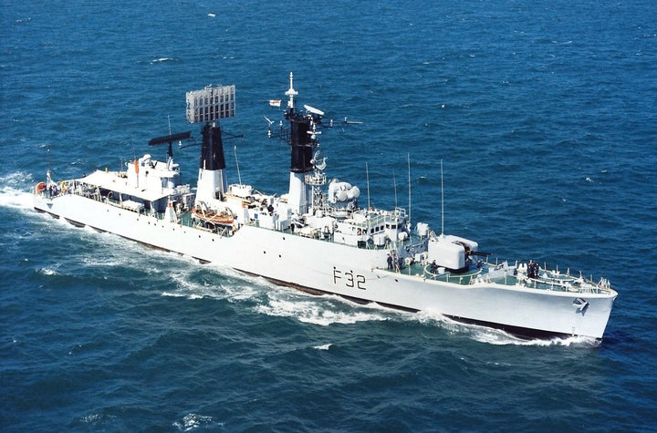 HMS Salisbury F32 | Photo Print | Framed Print | Salisbury Class | Frigate | Royal Navy Hampshire Prints