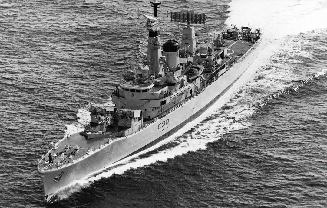 HMS Cleopatra F28 | Photo Print | Framed Print | Leander Class | Frigate | Royal Navy Hampshire Prints
