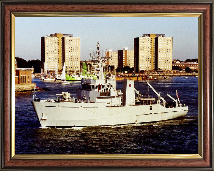 HMS Blackwater M2008 | Photo Print | Framed Print | River Class | Minesweeper | Royal Navy Hampshire Prints