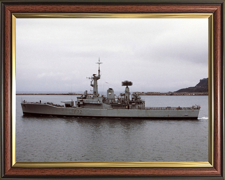HMS Ariadne F72 | Photo Print | Framed Print | Leander Class | Frigate | Royal Navy Hampshire Prints
