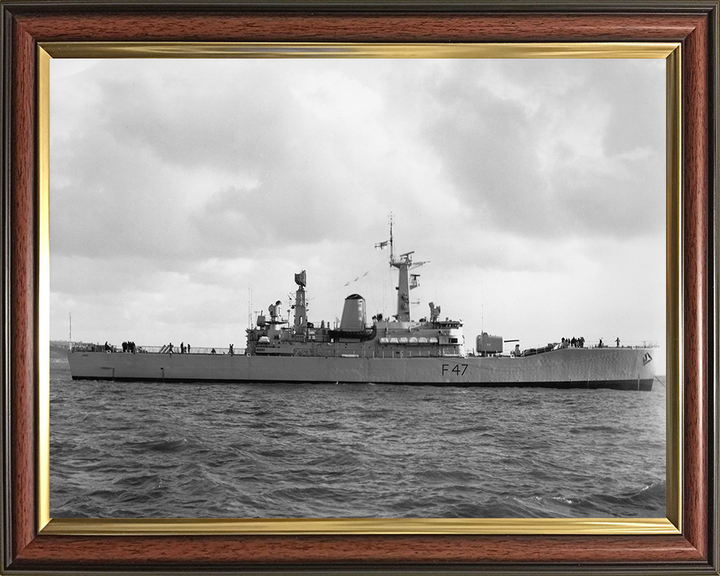 HMS Danae F47 | Photo Print | Framed Print | Poster | Leander Class | Frigate | Royal Navy Hampshire Prints
