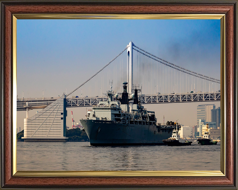 HMS Albion L14 | Photo Print | Framed Print | Albion Class | Amphibious ship | Royal Navy Hampshire Prints