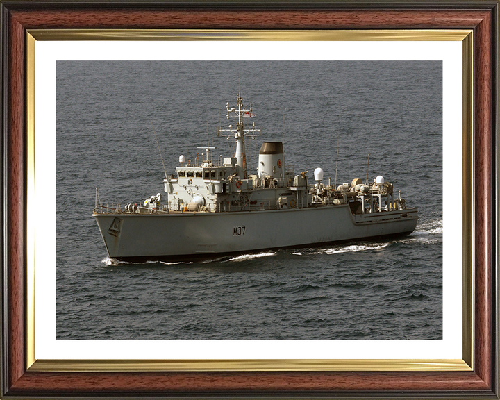 HMS Chiddingfold M37 | Photo Print | Framed Print | Hunt Class | Minehunter | Royal Navy Hampshire Prints