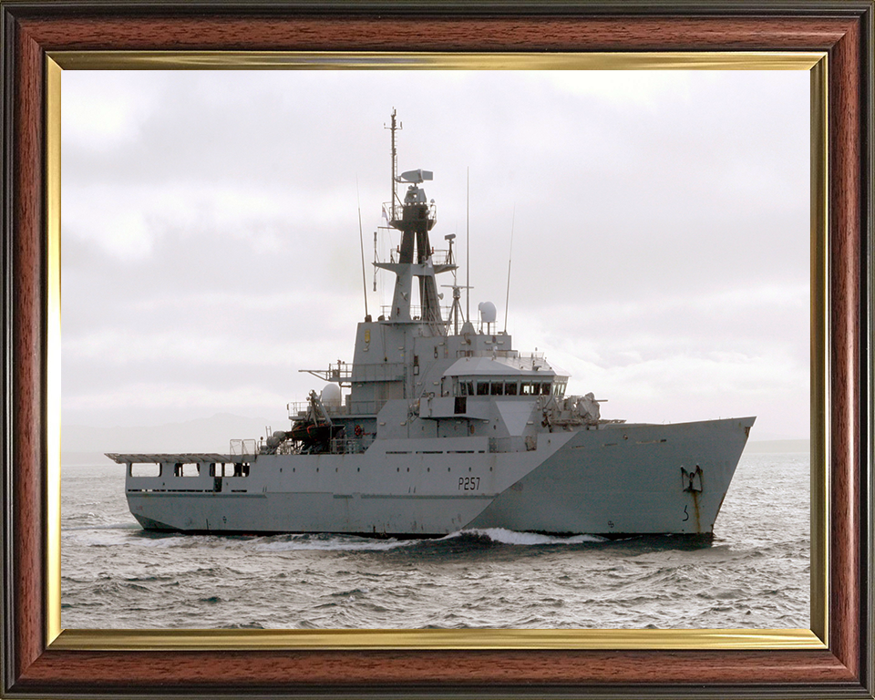 HMS Clyde P257 | Photo Print | Framed Print | River Class | Patrol Vessel | Royal Navy Hampshire Prints
