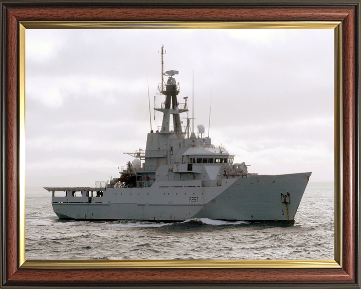 HMS Clyde P257 | Photo Print | Framed Print | River Class | Patrol Vessel | Royal Navy Hampshire Prints