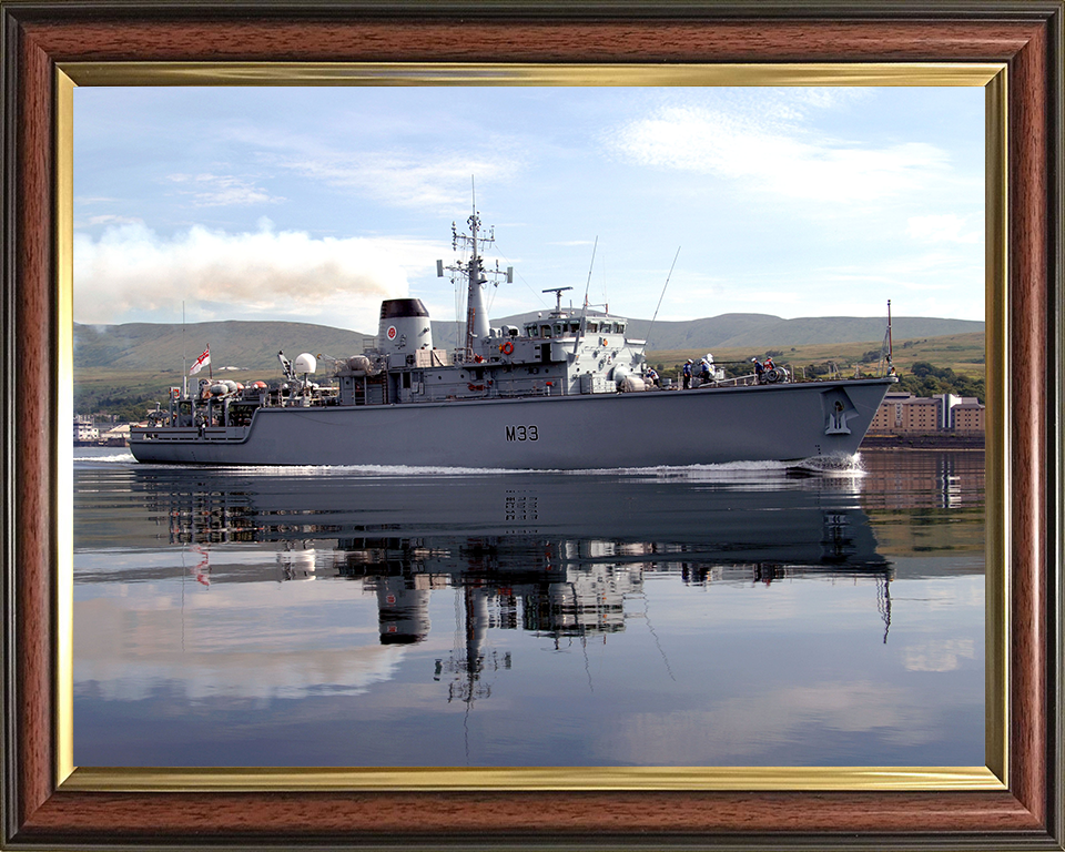 HMS Brocklesby M33 Royal Navy Hunt class Mine Counter Measures Vessel Photo Print or Framed Print - Hampshire Prints