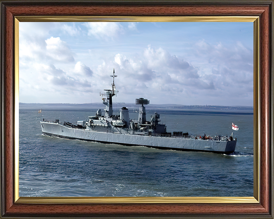 HMS Ariadne F72 | Photo Print | Framed Print | Leander Class | Frigate | Royal Navy Hampshire Prints