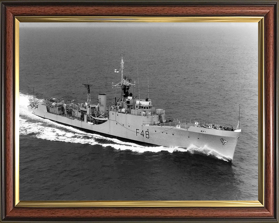 HMS Dundas F48 Royal Navy Blackwood class frigate Photo Print or Framed Print - Hampshire Prints