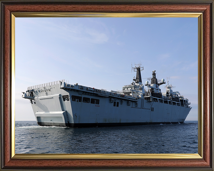 HMS Bulwark L15 | Photo Print | Framed Print | Albion Class | Amphibious Ship | Royal Navy Hampshire Prints