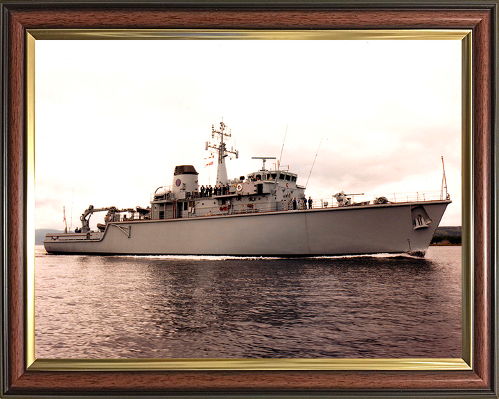 HMS Brecon M29 | Photo Print | Framed Print | Hunt Class | Mine Warfare Vessel | Royal Navy Hampshire Prints