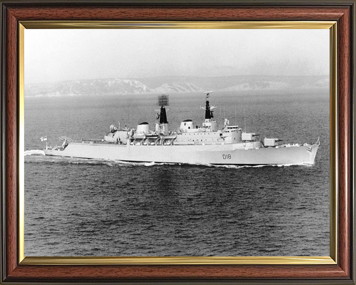 HMS Antrim D18 | Photo Print | Framed Print | County Class | Destroyer | Royal Navy Hampshire Prints