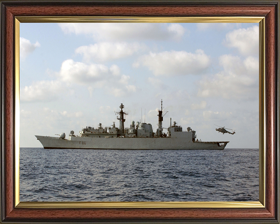 HMS Campbeltown (F86) Photo Print - Port beam View - Royal Navy Type 22 Frigate Hampshire Prints 10 x 8 Classic Frame No