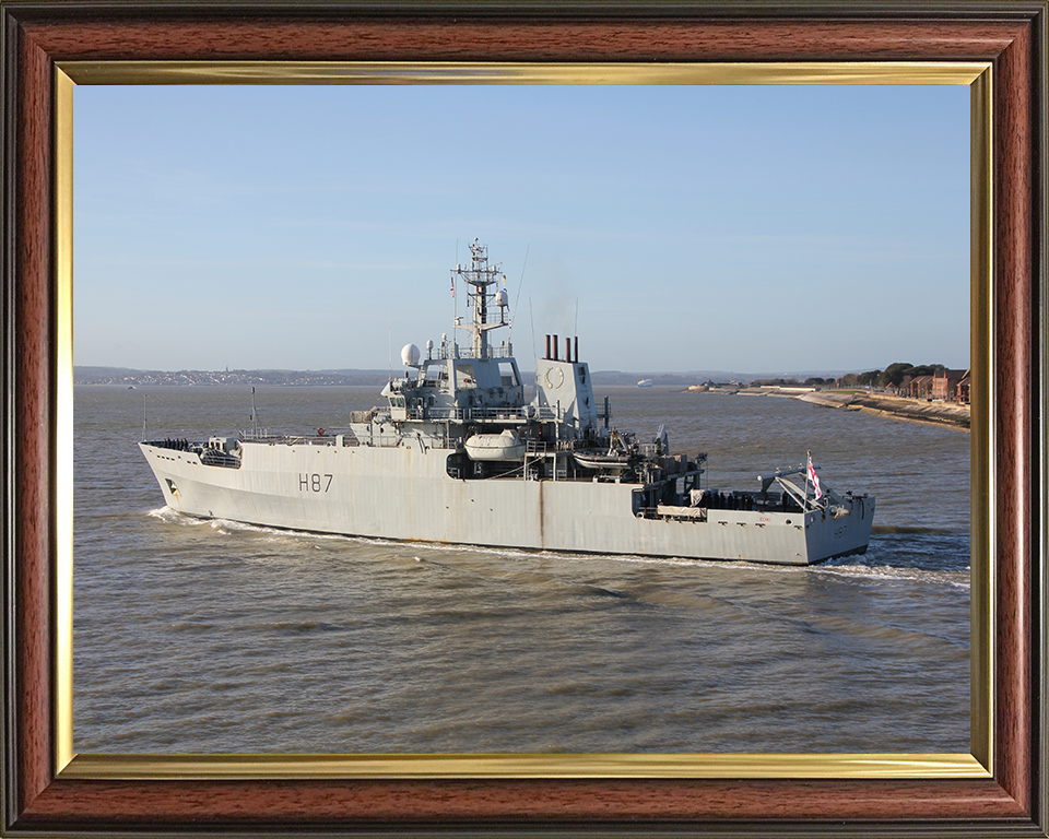 HMS Echo H87 | Photo Print | Framed Print | Echo Class | Survey Vessel | Royal Navy Hampshire Prints