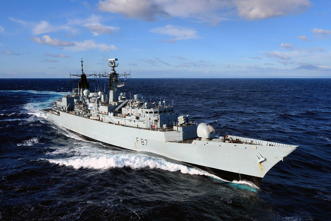 HMS Chatham F87 | Photo Print | Framed Print | Poster | Type 22 | Frigate | Royal Navy Hampshire Prints