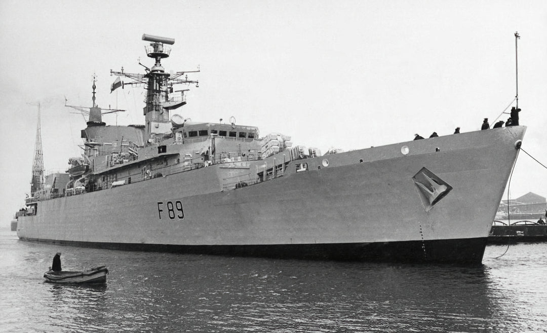 HMS Battleaxe F89 | Photo Print | Framed Print | Poster | Type 22 | Frigate | Royal Navy Hampshire Prints