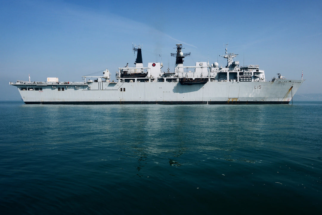 HMS Bulwark L15 Royal Navy Albion class amphibious ship Photo Print or Framed Print - Hampshire Prints