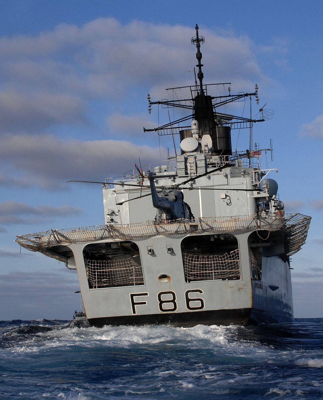 HMS Campbeltown F86 Royal Navy Type 22 Frigate Photo Print or Framed Photo Print - Hampshire Prints