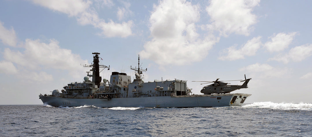 HMS Cornwall F99 | Photo Print | Framed Print | Poster | Type 22 | Frigate | Royal Navy Hampshire Prints